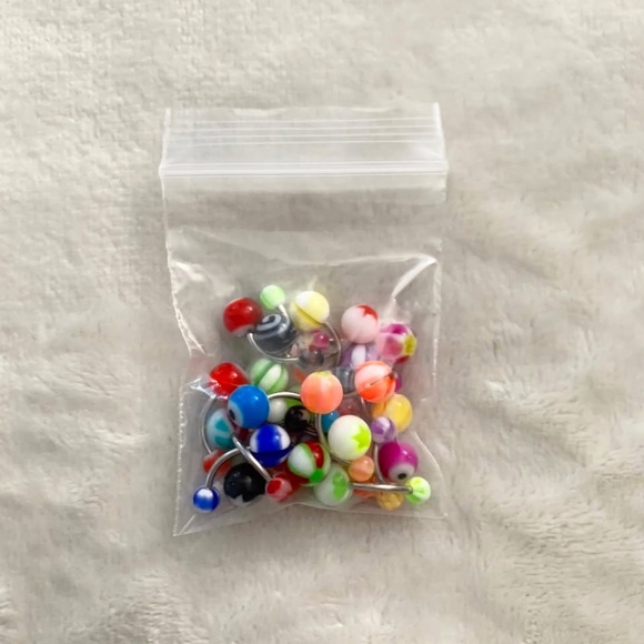 24 pk Belly button rings - Picture 2 of 2